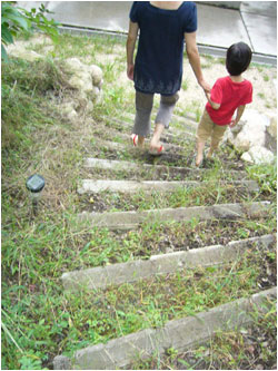 「手をつなぐっていいな」東京都 素足系自然派の仲間たち 様